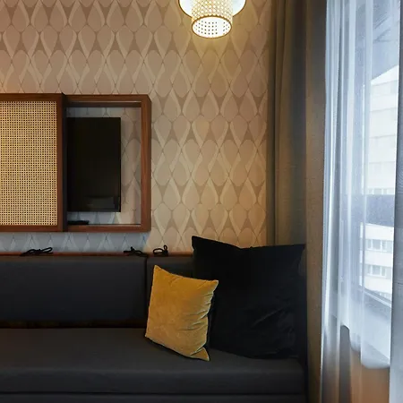 Hotel Cocoon 4*