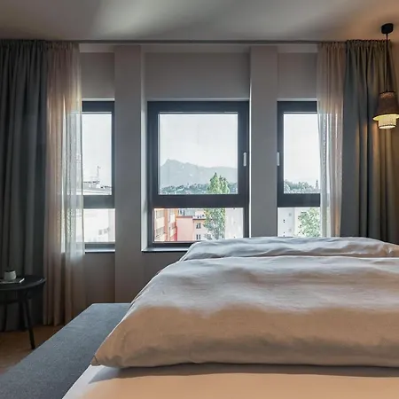فندق Cocoon Hauptbahnhof 4*