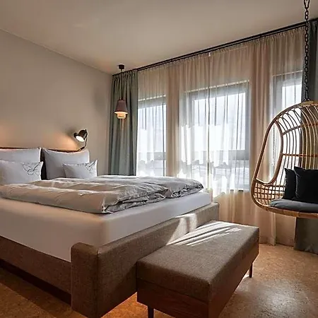 Cocoon Hauptbahnhof 4* Σάλτσμπουργκ