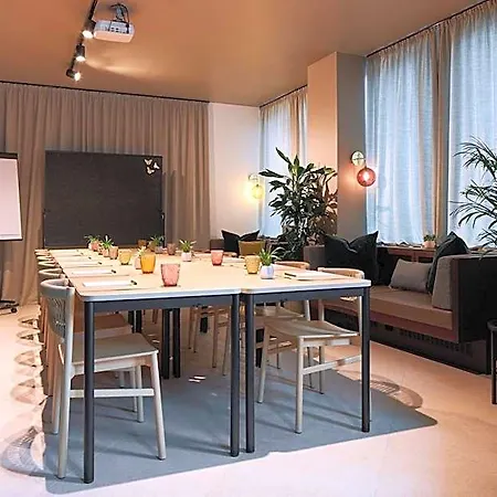 Cocoon Hauptbahnhof 4* Σάλτσμπουργκ