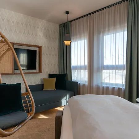 Hotel Cocoon Hauptbahnhof 4*