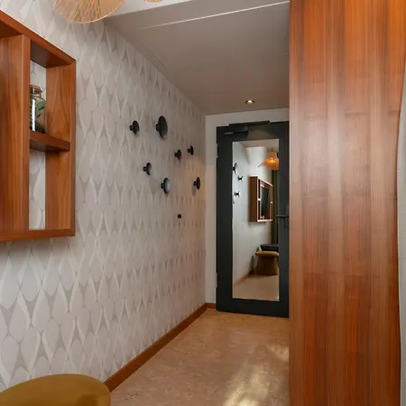 Cocoon Hauptbahnhof Hotel 4*