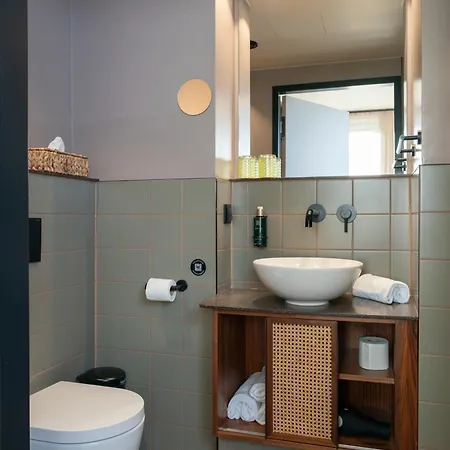 Hotel Cocoon Hauptbahnhof 4*