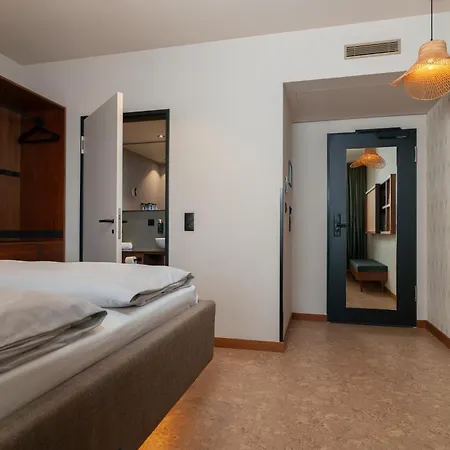 Cocoon Hauptbahnhof Hotel 4*