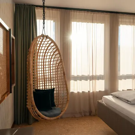 Cocoon Hauptbahnhof Hotel