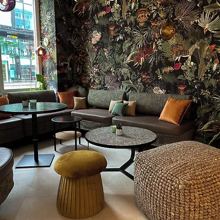 Cocoon Hauptbahnhof Hotel 4*